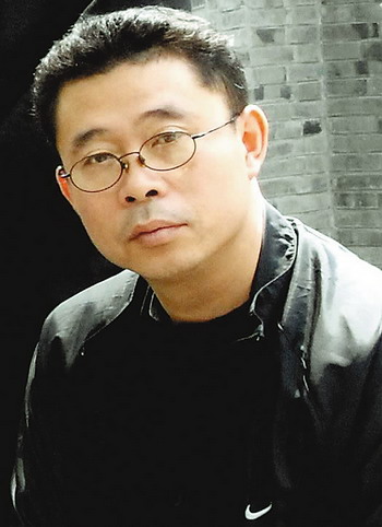 王丹.jpg