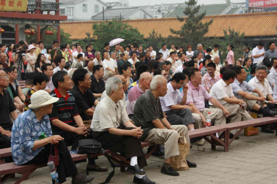 河南省第二十届群众书法作品展在开封开幕
