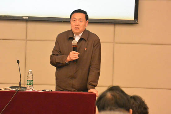 张其凤为江苏省直书协会员讲当代书法