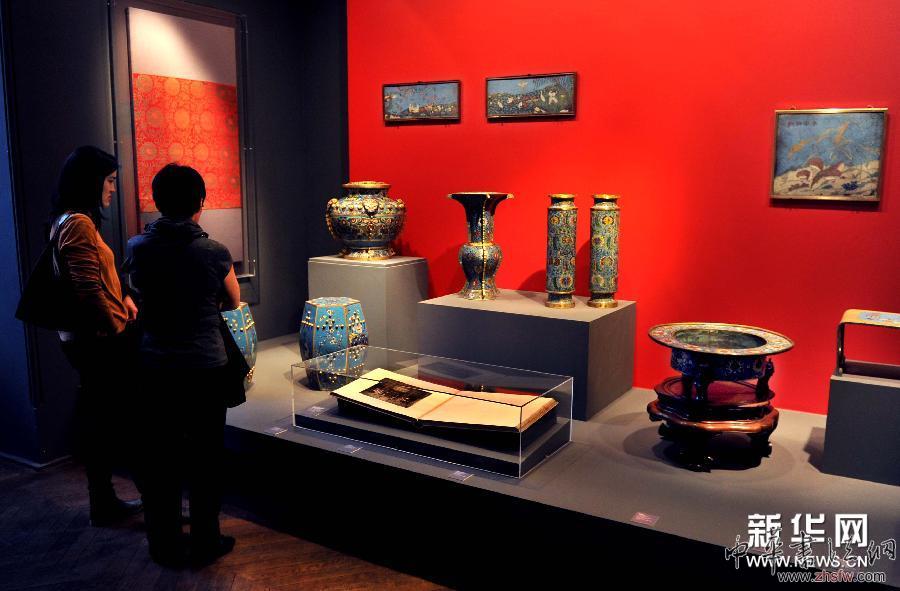 （国际）（5）中国艺术珍品展在巴黎举行