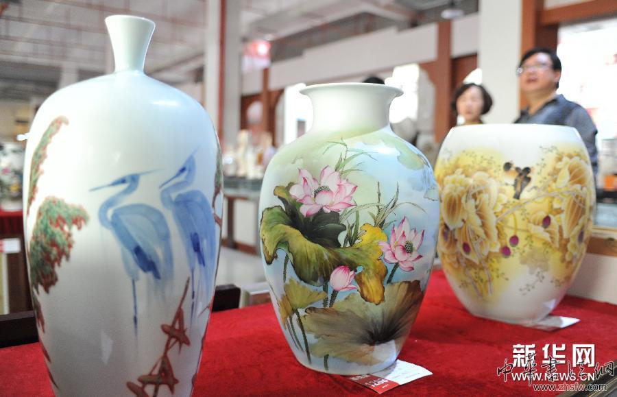 （服务专线）（1）第九届中国（莆田）海峡工艺品博览会开幕