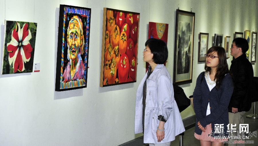 #（文化）（2）两岸艺术名家交流展台北开幕