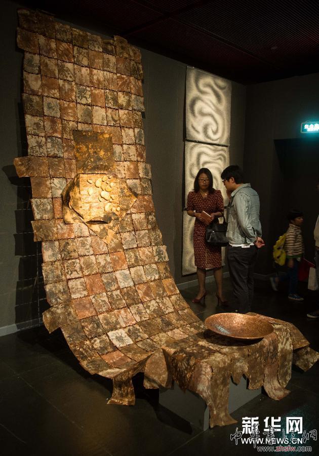 （文化）（2）“1895中国当代工艺美术系列大展优秀作品展”在京开幕