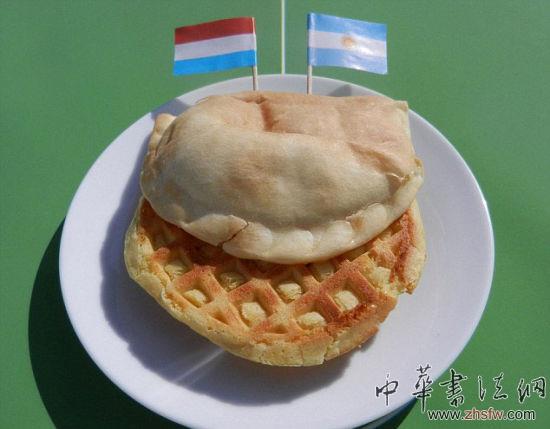 美艺术家巧手混搭各国美食重现世界杯