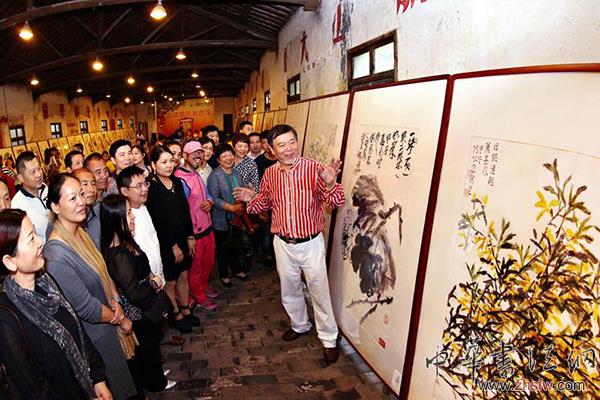 何水法为“风景如画 油彩柿界”活动题写“中国梦”