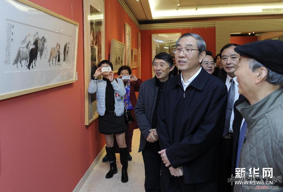 （新华网）马飚参观“当代国画优秀作品展——四川作品展”