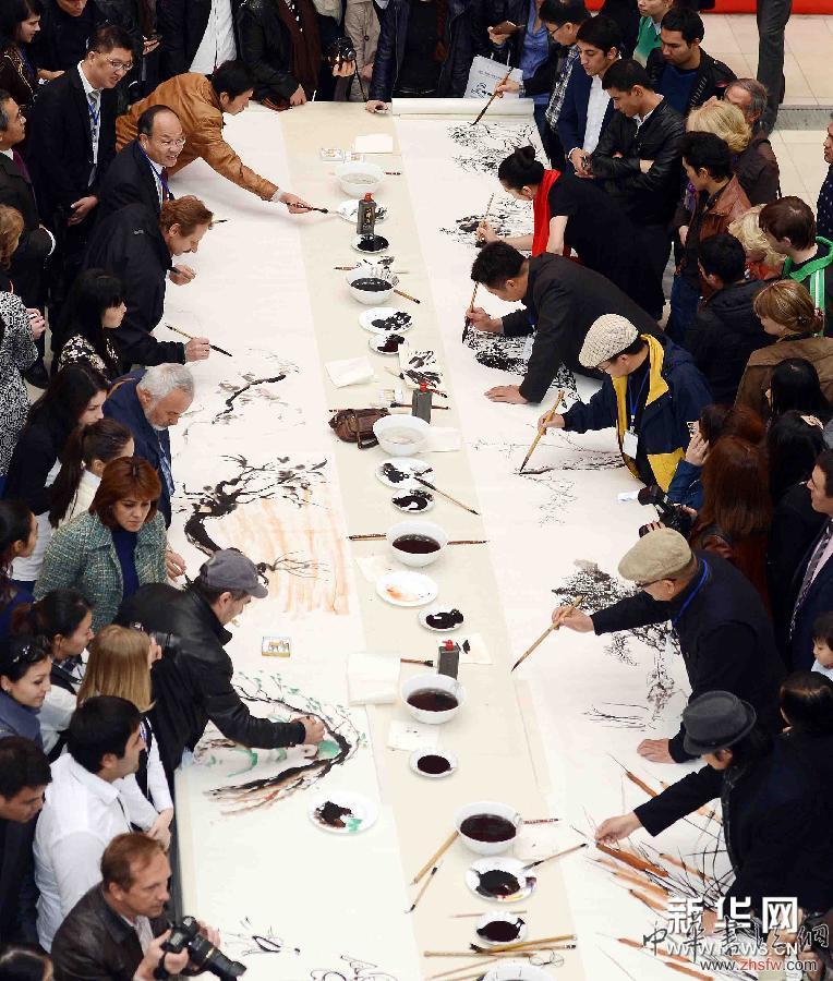 （XHDW）（1）摄影和商务交流庆祝中乌友好建交22周年