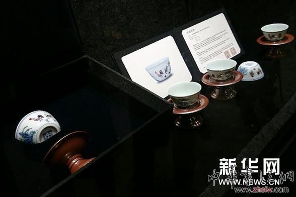 （文化）（2）华夏当代御窑陶瓷艺术精品展在京举行