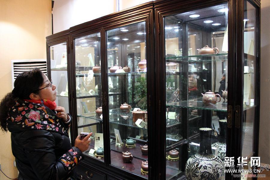 #（晚报）（2）紫砂百年珍品巡展苏州