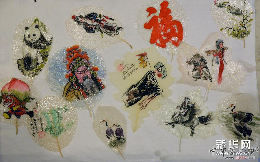 #（晚报）（2）古稀老人巧手彩绘“叶脉画”