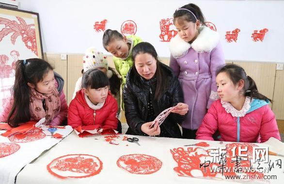 #（社会）（2）学剪纸 迎新春
