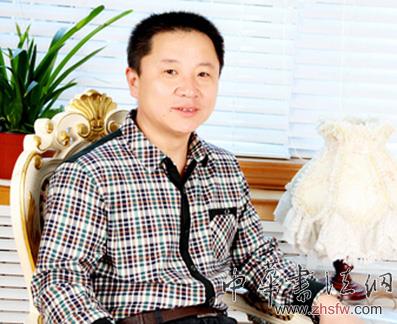 王云泉——特邀最受欢迎的双十大人民书法家献礼全国两会