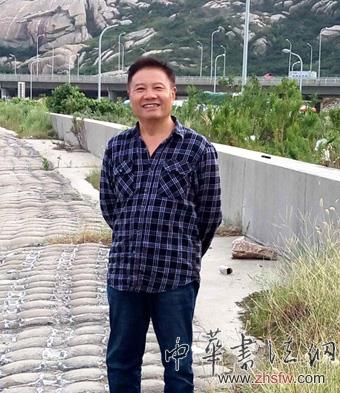 龙翼翔——特邀最受欢迎的双十大人民书法家献礼全国两会