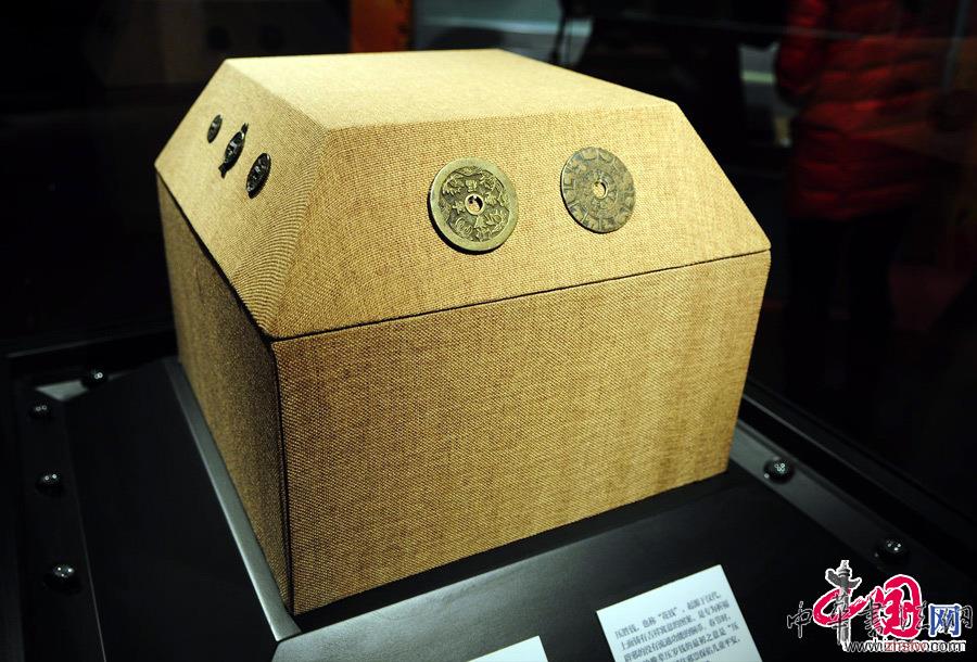 首都博物馆举办的“金蛇舞春风”展览