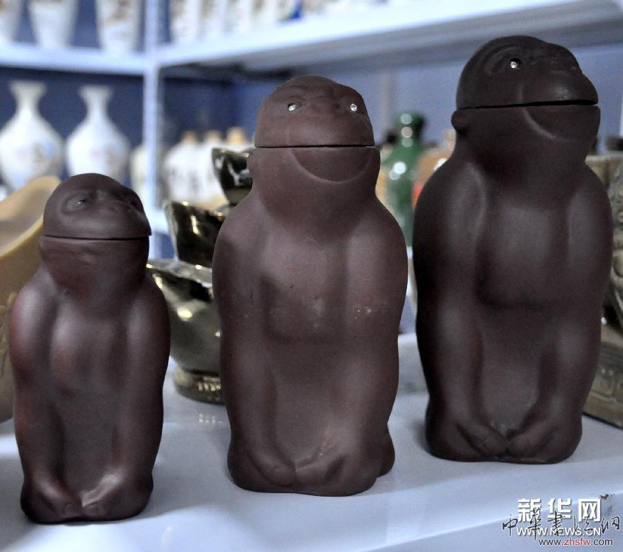 #（文化）（3）河北邯郸举行特色酒瓶展