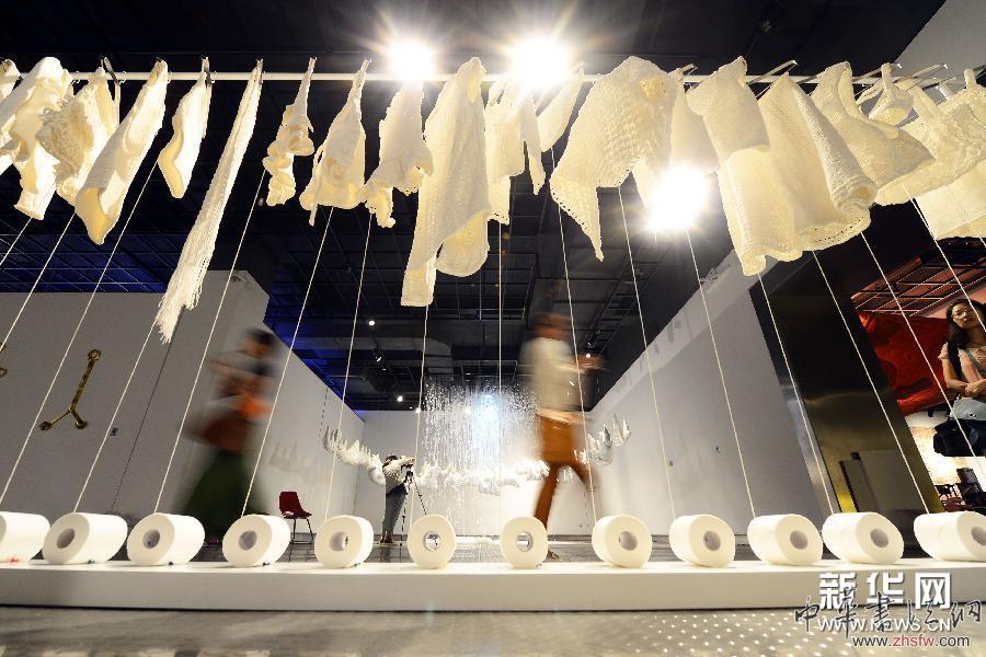杭州国际纤维艺术三年展开幕 图