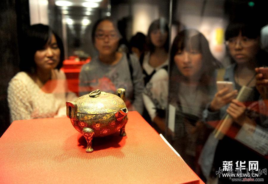 （文化）（2）河南举办中国鼎专题文化展