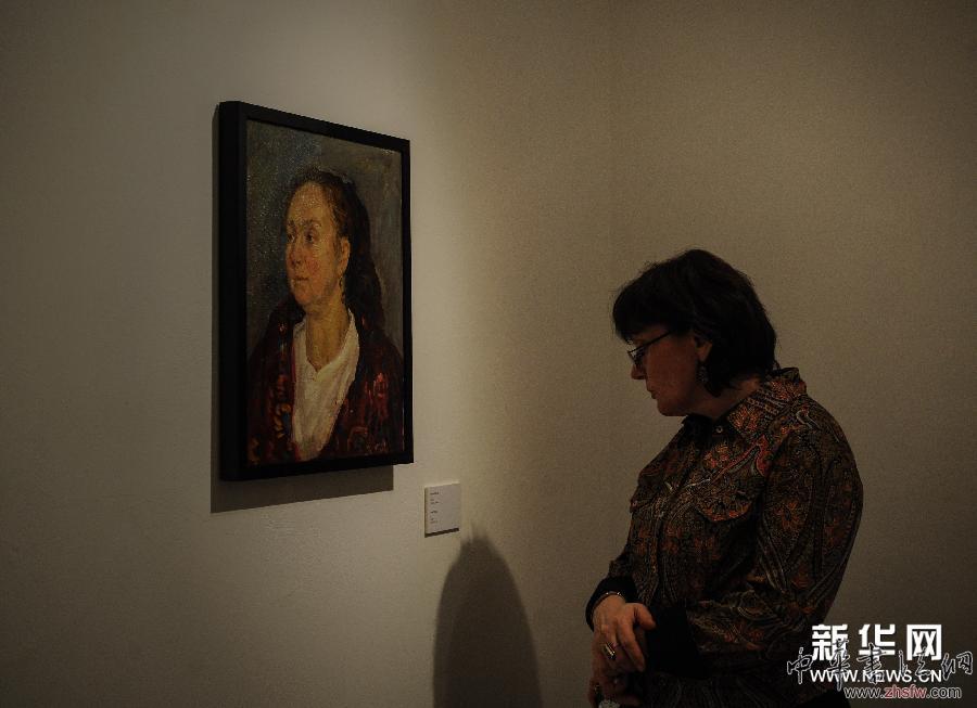 （新华网）（2）画家潘义奎在莫斯科举行个展