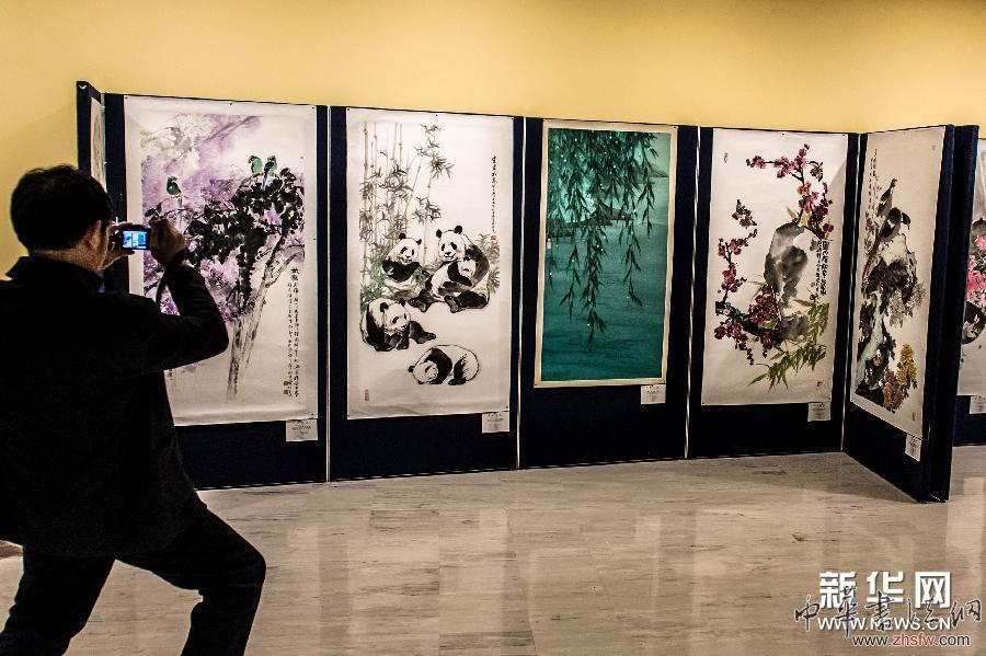 （国际）（1）中国花鸟画作品在纽约联合国总部展出