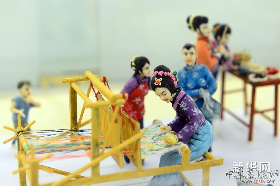 （晚报）（2）精美面塑展现节庆习俗