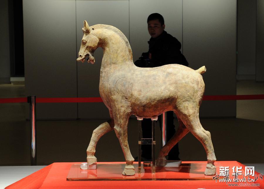 （文化）（1）南京博物院举行马文物精品展