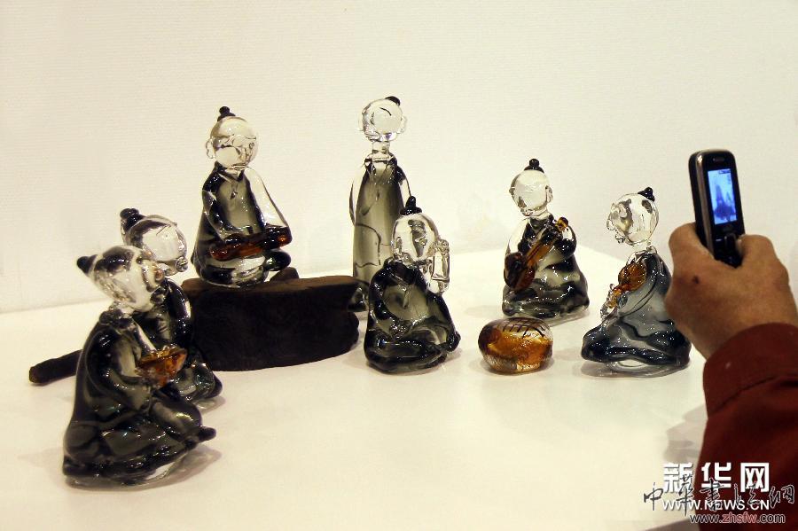 中国当代玻璃艺术展即将开幕 图