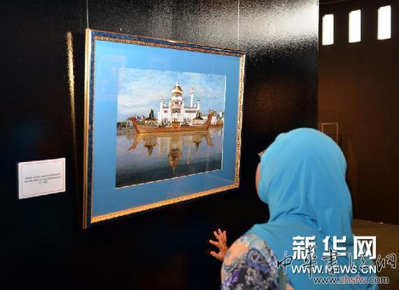 （XHDW）（2）中国苏绣展在文莱举行