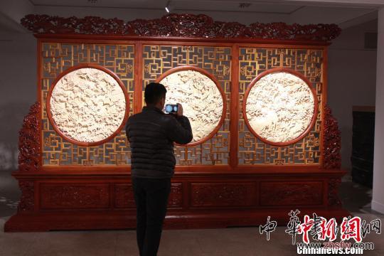 国家级非物质文化遗产“剑川木雕”在京展出