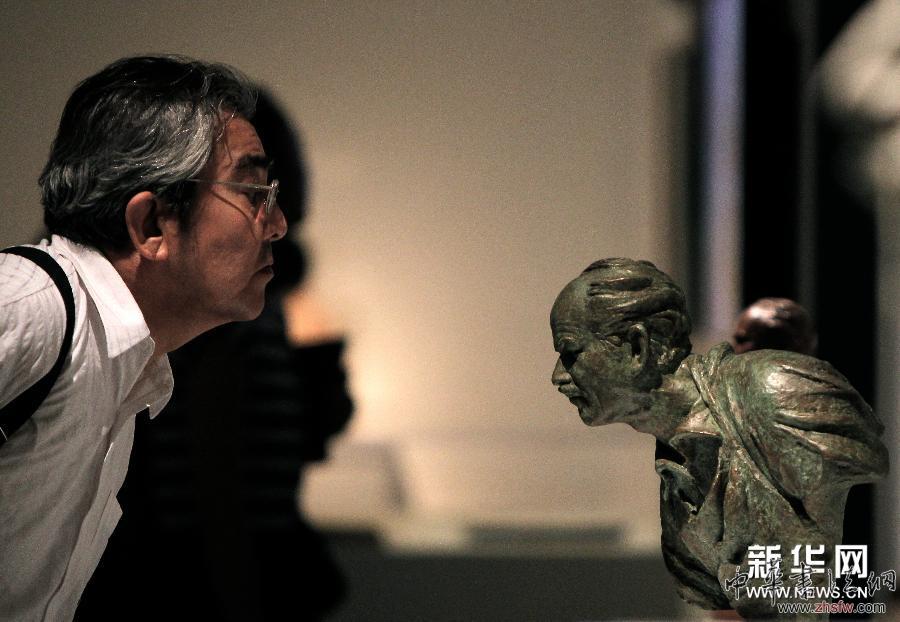 （晚报）（2）“凝铸的温度——中国第二代雕塑家司徒杰”作品展在京举行