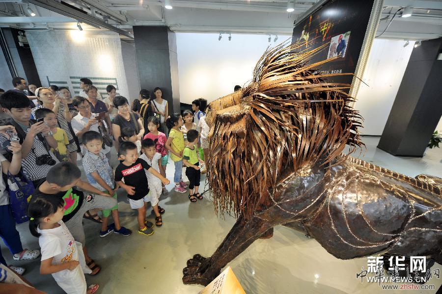 杭州举办废旧零件环保雕塑展 图