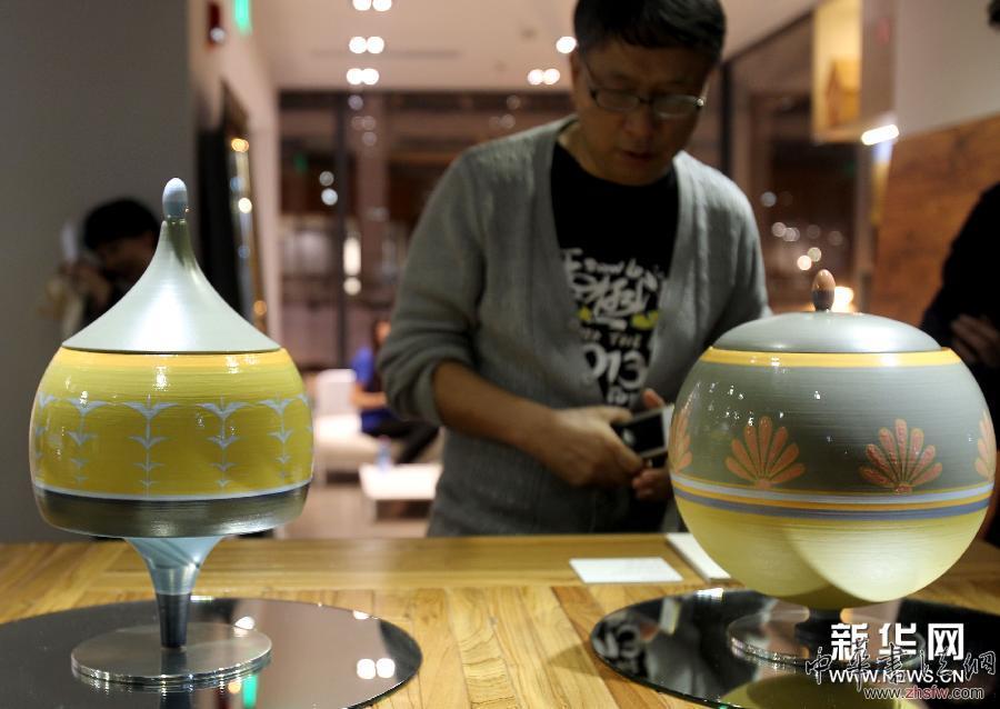 （晚报）（1）意大利艺术彩陶作品在沪展出 