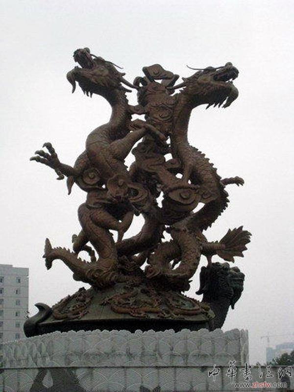 网友票选全国最丑雕塑 “章子怡沐浴像”上榜