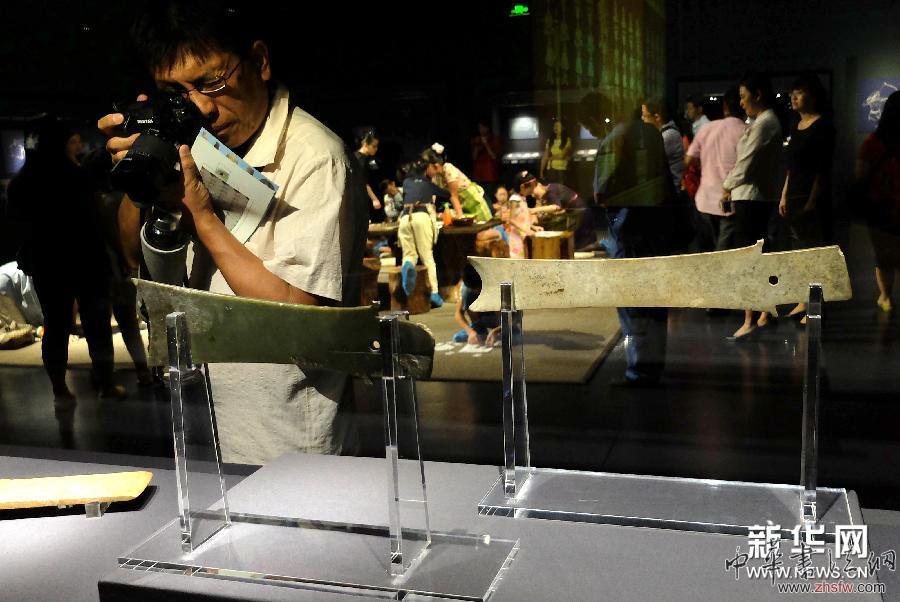 （文化）（1）鲁浙博物馆合作展出300余件新石器时代玉器