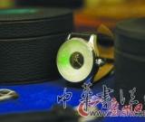 艺评：不接地气艺术衍生品囧态不断